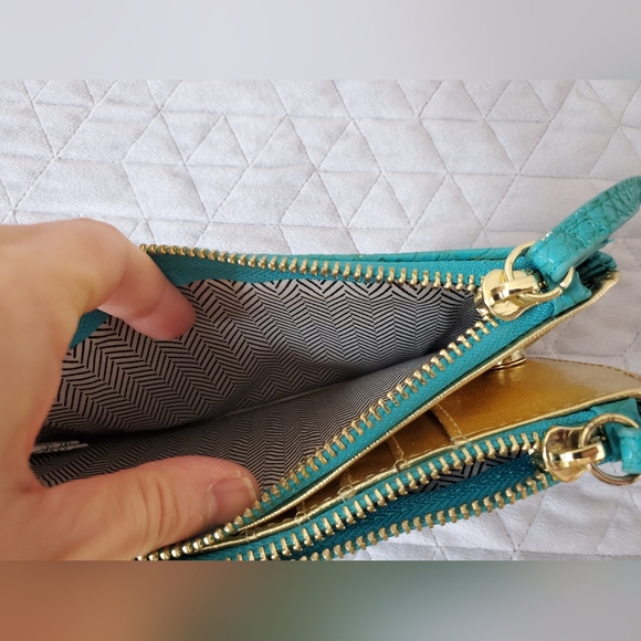 Steve Madden Wristlet Purse Faux Leather Tiffany blue Zip Top Pocket Loop Strap - Picture 5 of 15